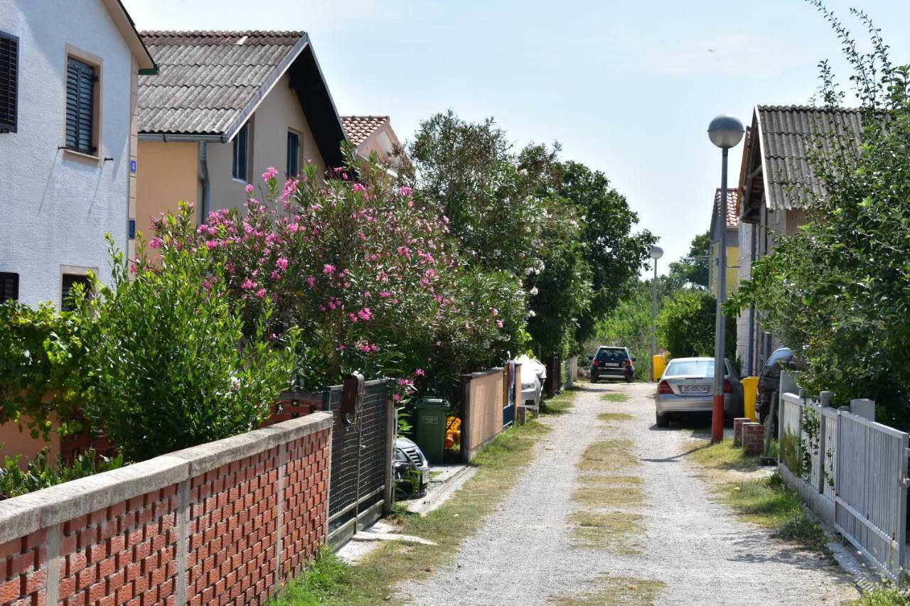 Apartman Nin-Dodo Dış mekan fotoğraf