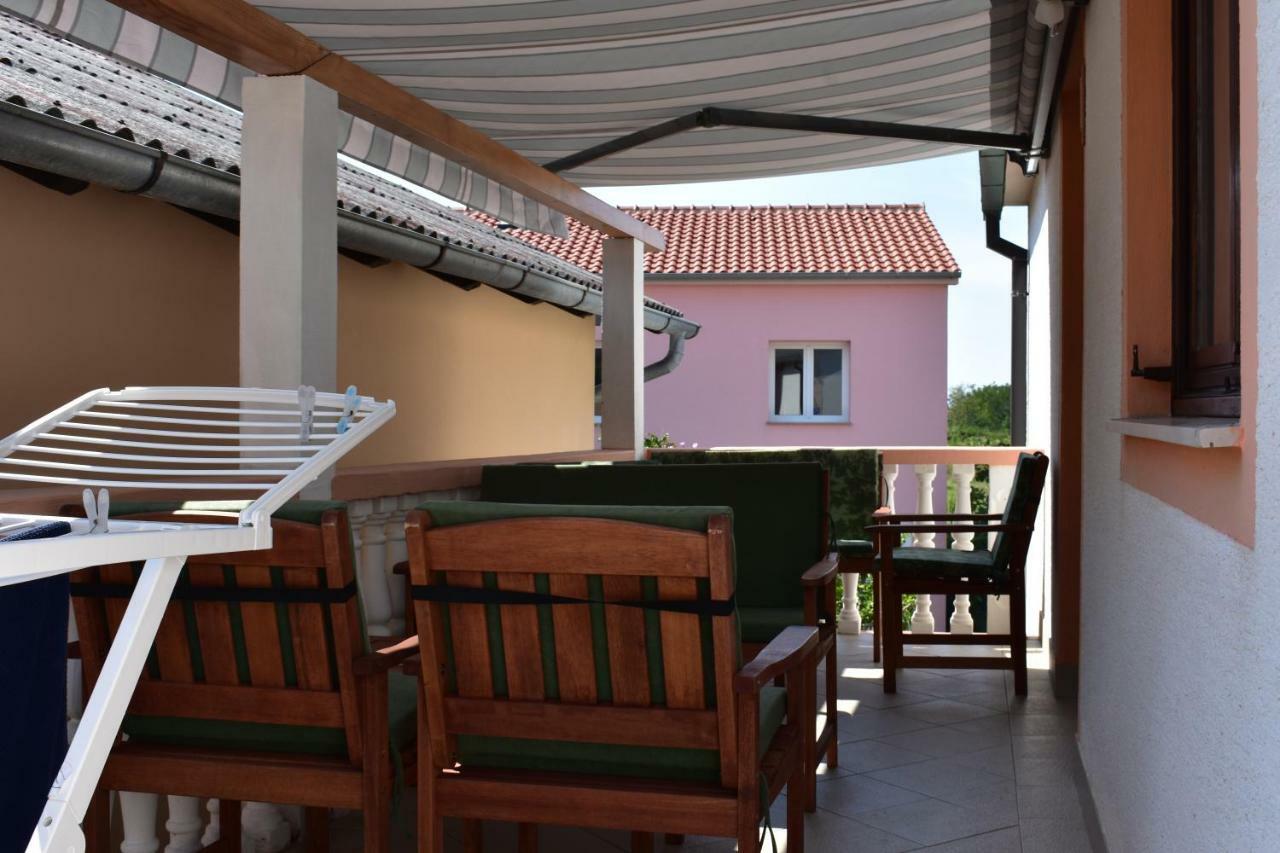 Apartman Nin-Dodo Dış mekan fotoğraf