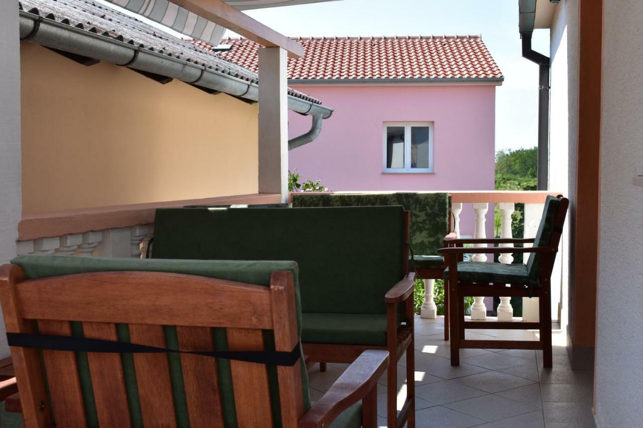 Apartman Nin-Dodo Dış mekan fotoğraf