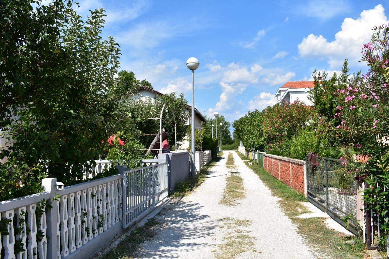 Apartman Nin-Dodo Dış mekan fotoğraf